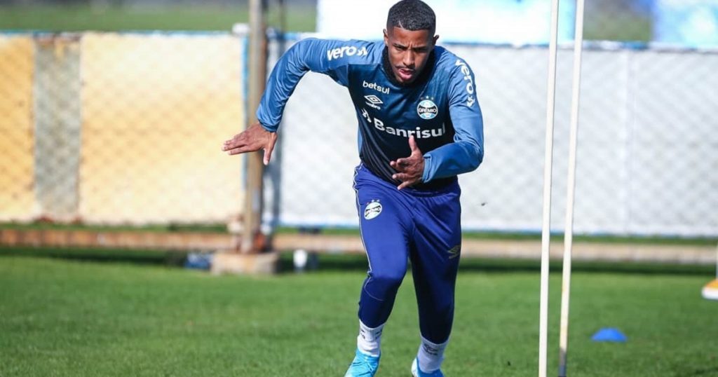 Guilherme Guedes está na mira do Santos