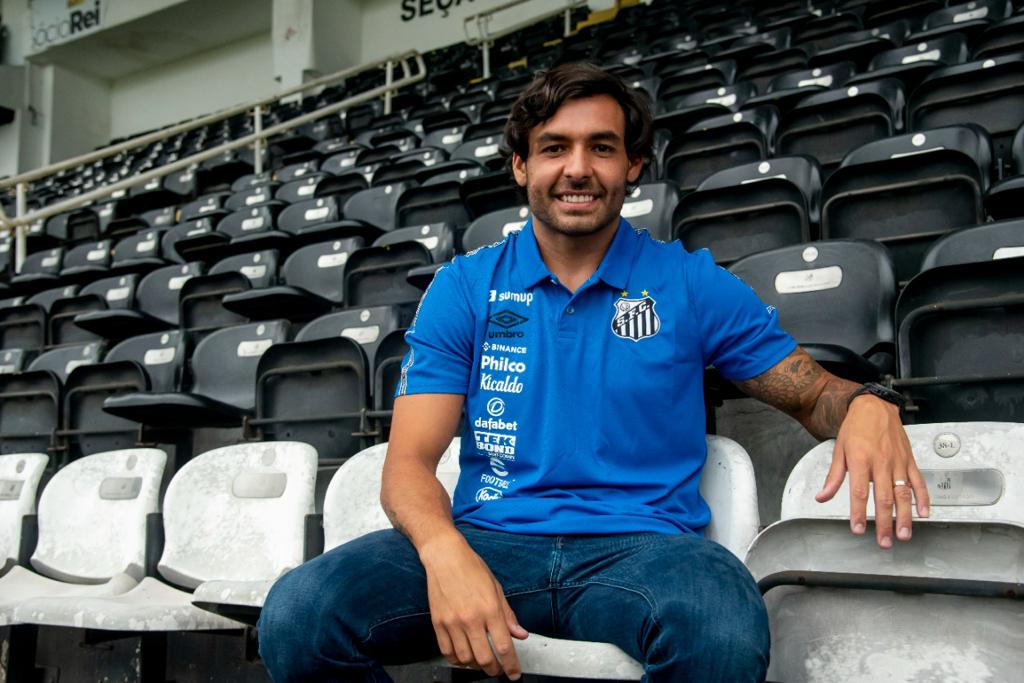 Ricardo Goulart é o grande reforço do Santos