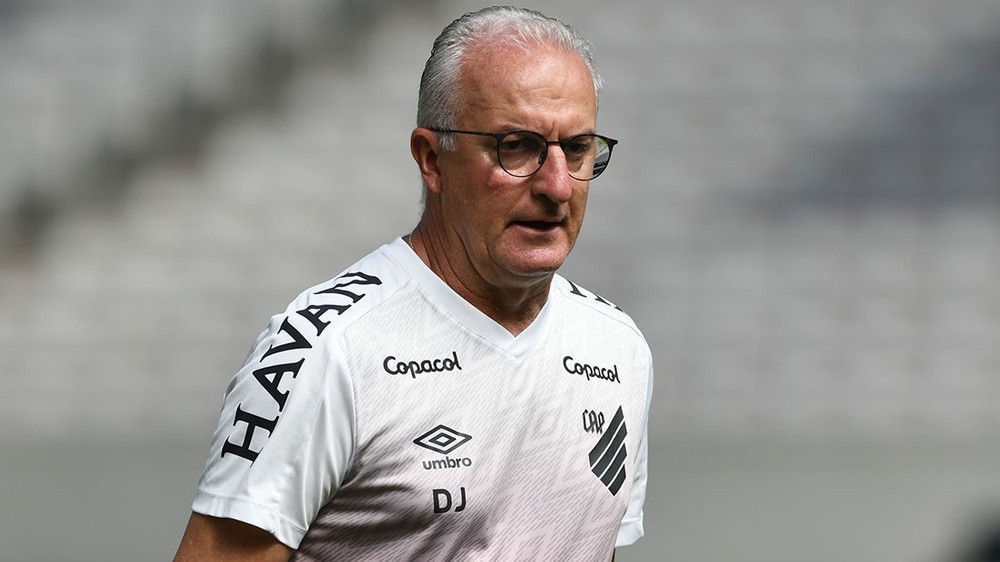 Dorival Jr está livre e é um dos nomes cotados no Santos