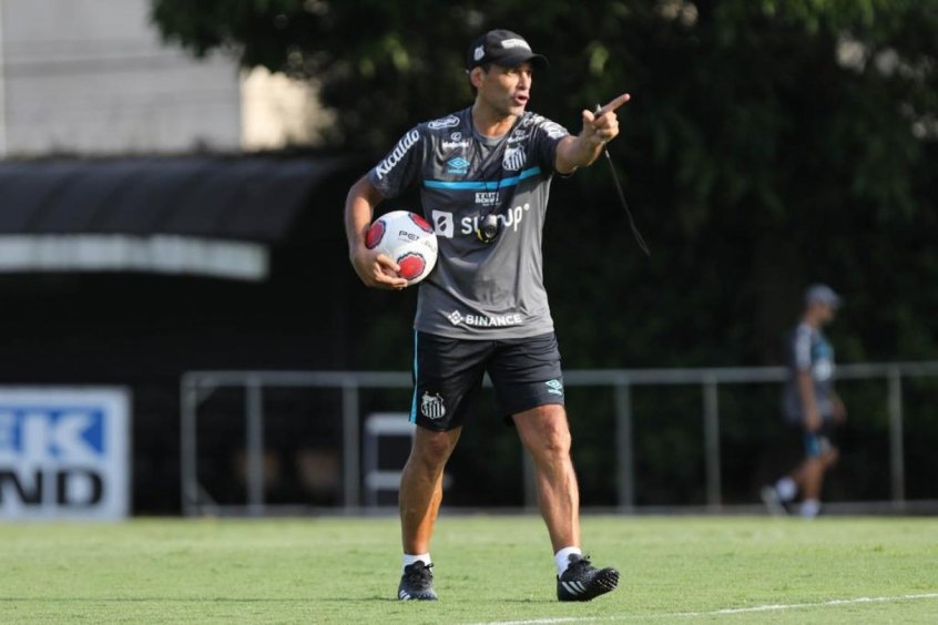 Fabián Bustos chegou mostrando personalidade no Santos