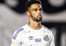 Mezenga diz que espera receber mais chances no Santos