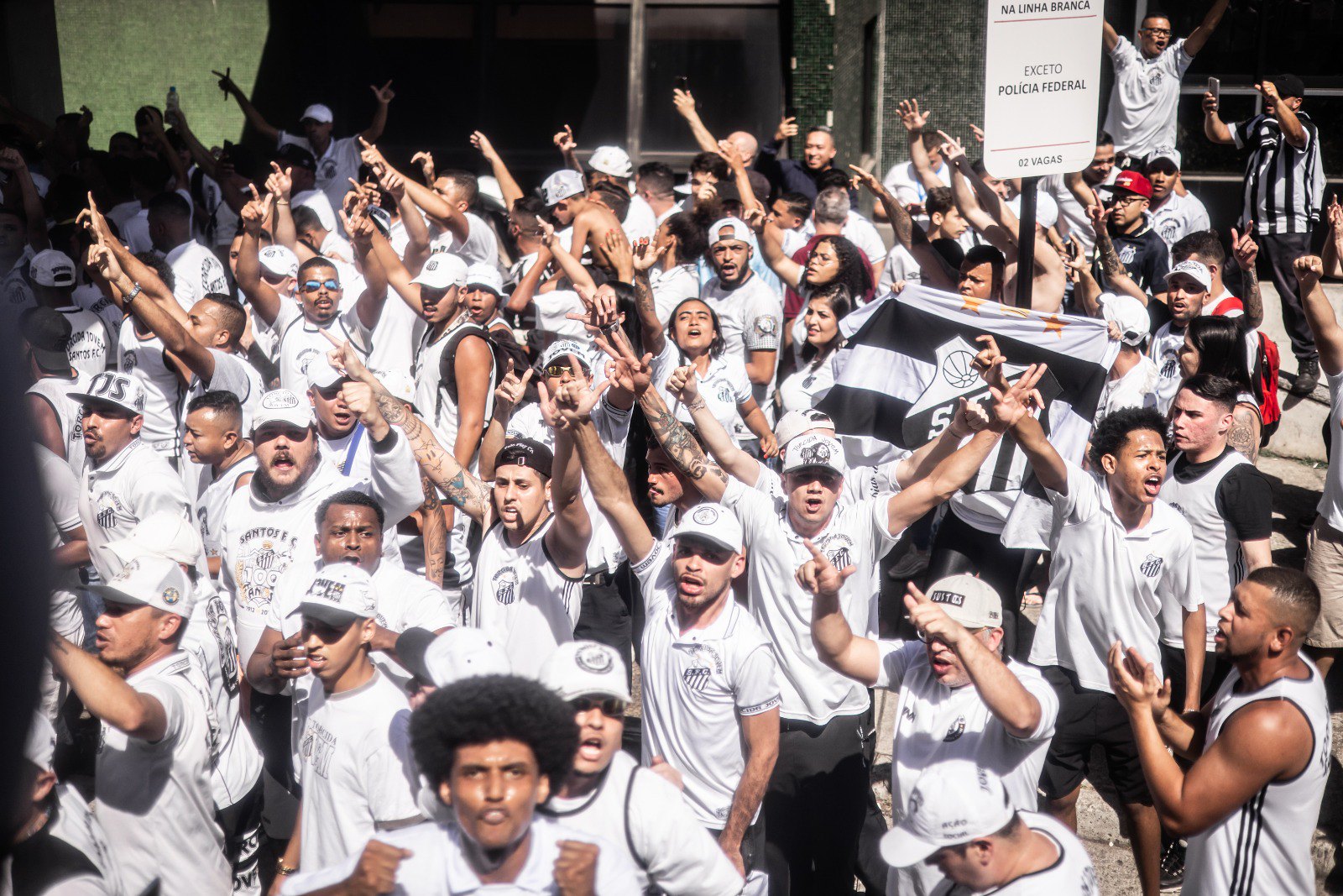 Santos x Fortaleza: onde assistir ao jogo pelo Brasileirão