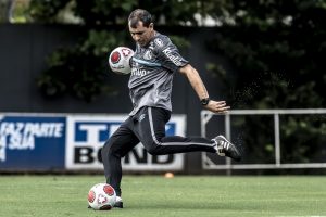 Carille, técnico do Santos