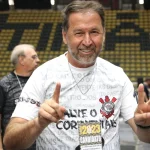 Augusto Melo pode tirar jogador do Santos - Reprodução