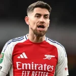 Jorginho com a camisa do Arsenal - Foto: Getty Images