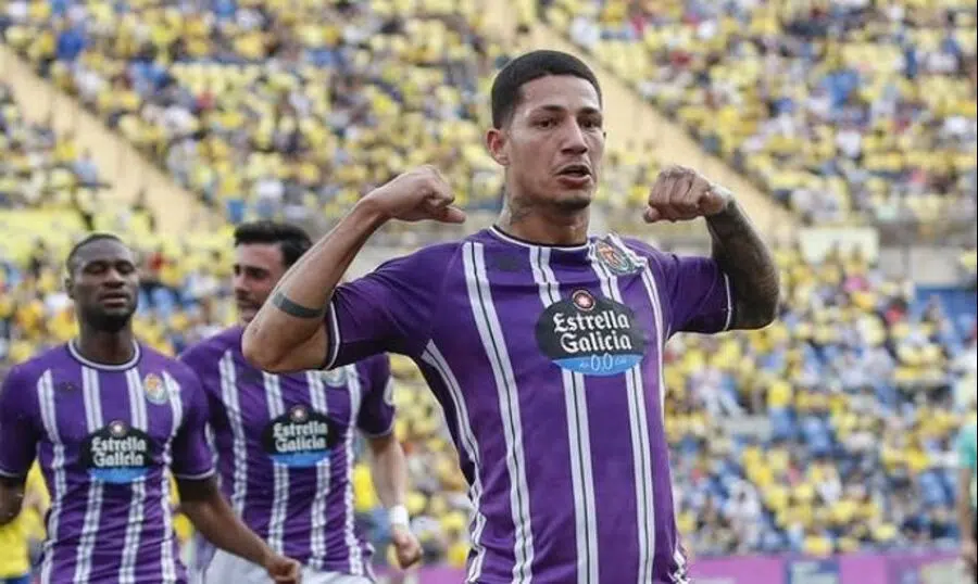 No Santos? Marcos André, atacante do Valladolid - Foto: Valladolid