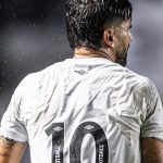 Tomás Rincón com a 10 do Santos - Foto: Raul Baretta/Flickr do SFC