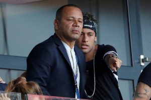 Neymai Pai ajuda o Santos - Foto: Divulgação