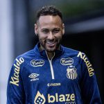 Neymar treinando no Santos - Foto: Raul Baretta