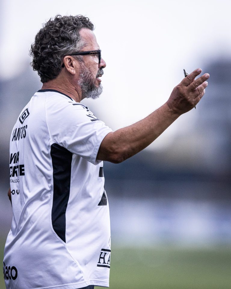 Cleber Xavier no Santos