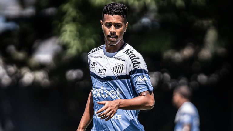 Ed Carlos no Santos