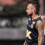 Neymar com a camisa do Santos - Foto: Raul Baretta/Flick oficial do SFC