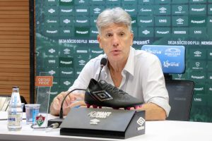 Renato Gaúcho foi procurado pelo Santos