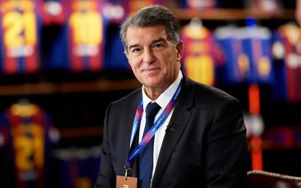 Juan Laporta tem interesse em jogador do Santos para o Barcelona - Foto: FC Barcelona