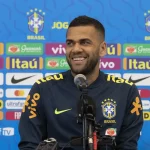 Daniel Alves oferecido ao Santos - Foto: CBF
