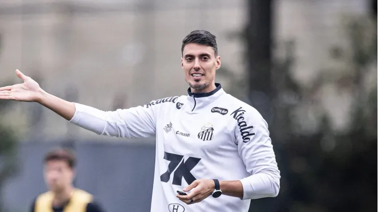 Foto: Raul Barreta/SFC - Treinador Santos