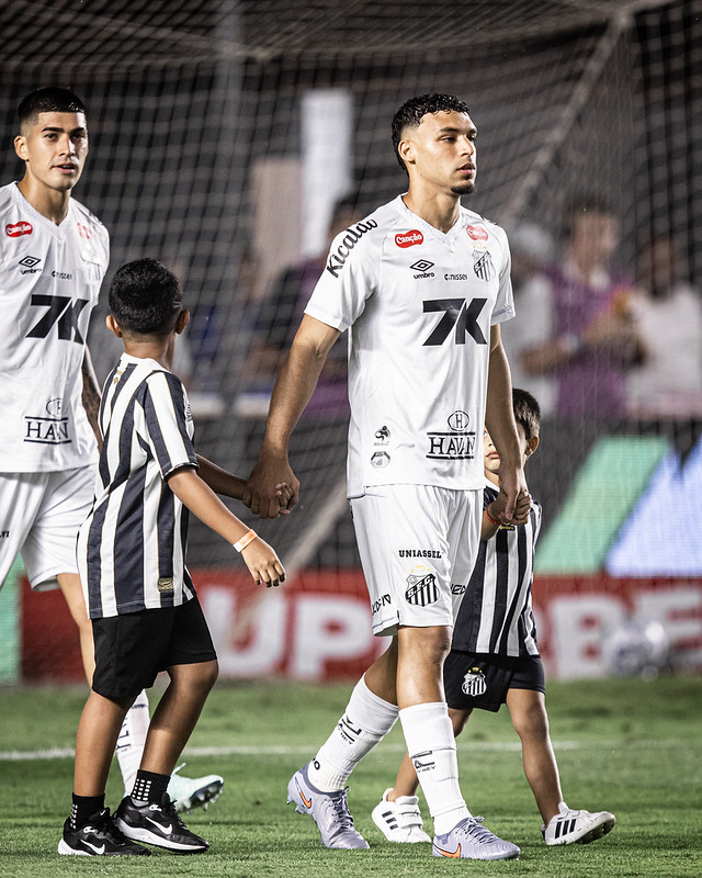 Foto: Raul Baretta / Santos