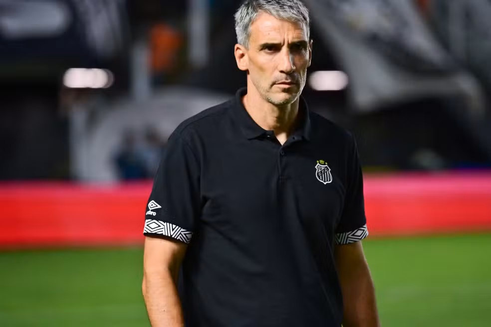 Foto: Jota Erre/AGIF Santos FC