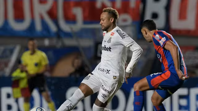 Pós jogo Santos FC - Foto: JUAN MABROMATA/AFP