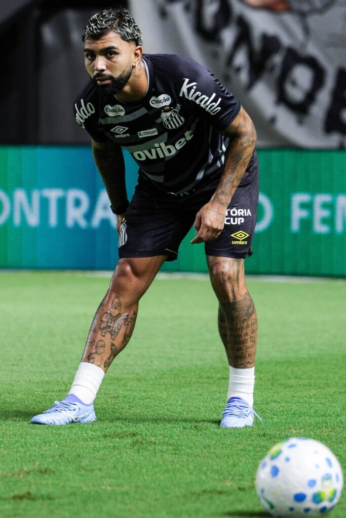 Jogadores do Santos - Foto: Marco Buenavista/Sports Press Photo/Getty Images
